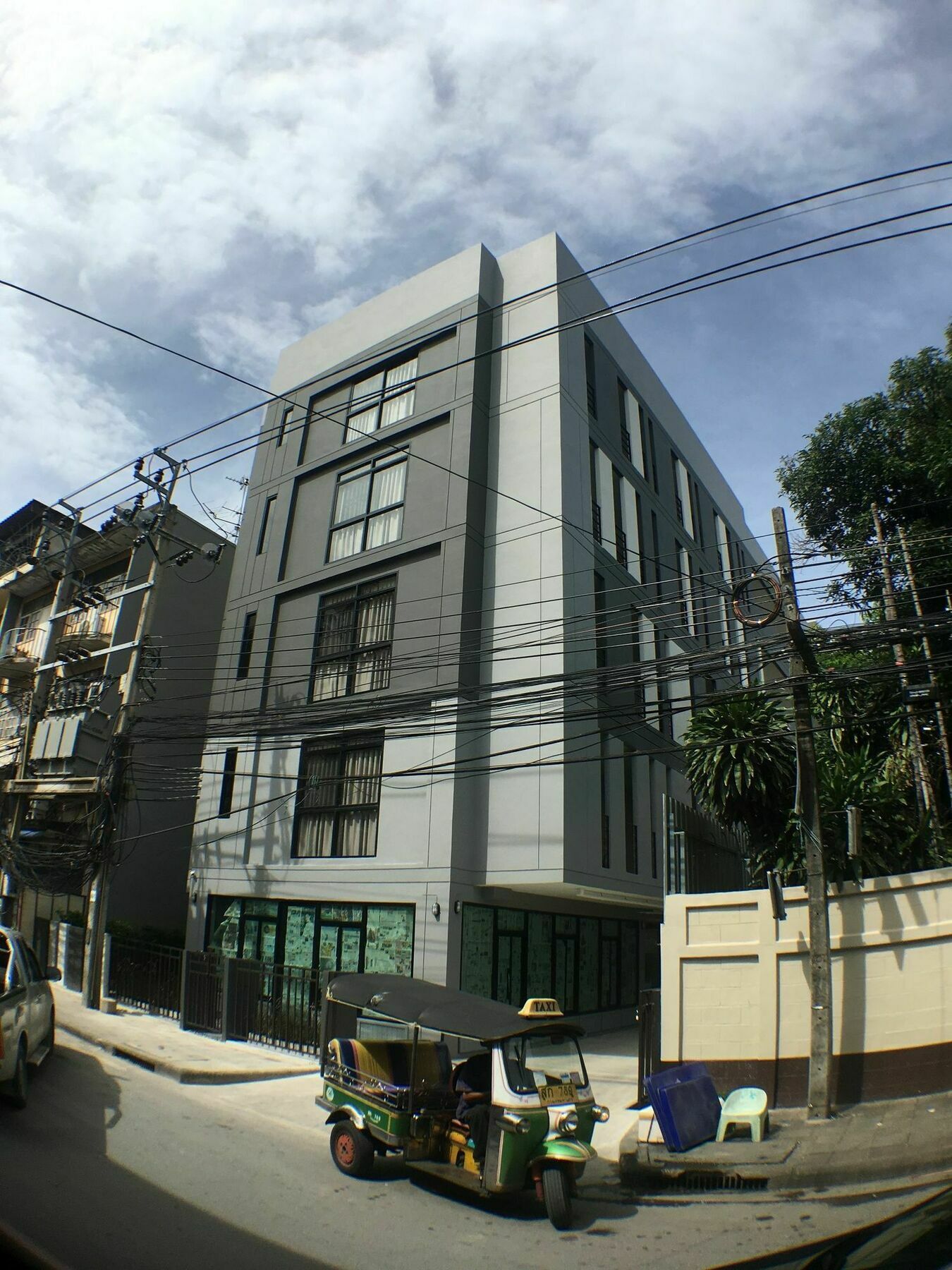 28 Place Банкок Екстериор снимка